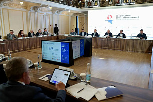 В Саратовской области юноша на рыбалке напоролся на камыш и едва не погиб